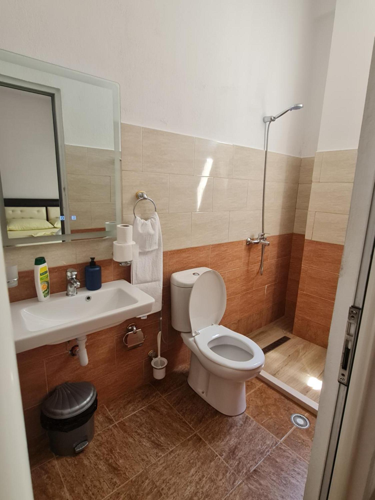 Hotel Brace Gjirokaster Ngoại thất bức ảnh