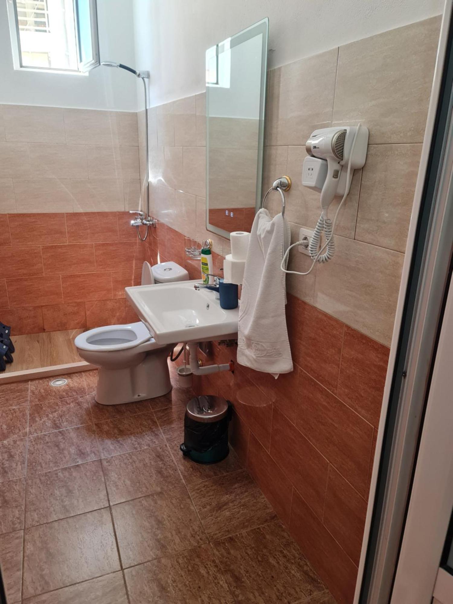 Hotel Brace Gjirokaster Ngoại thất bức ảnh
